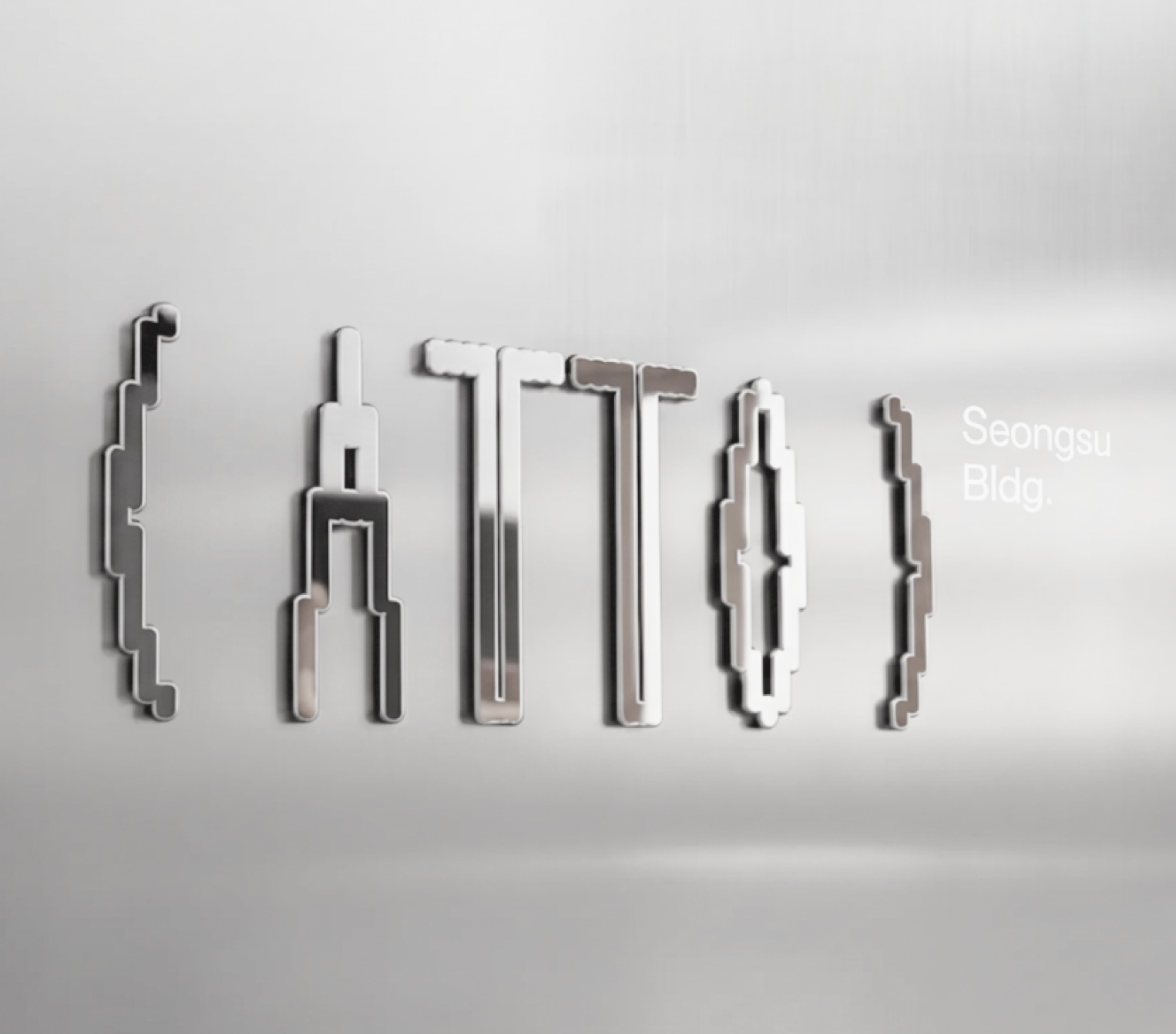 Graphic depicting a mountain peak at sunset cropped in a circle with the words RANGE CRAZY above and below.